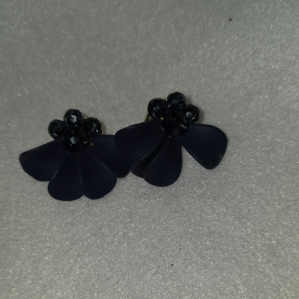 Midnight Blue Floral Stud Earrings - Picture 3 of 3